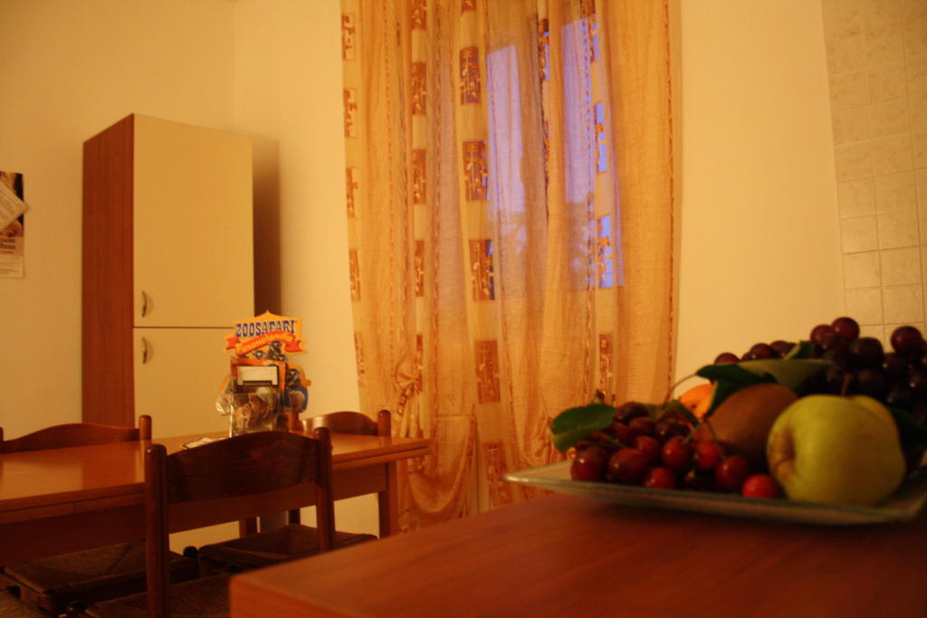 La Casa Del Nonno Bed & Breakfast Alberobello Oda fotoğraf