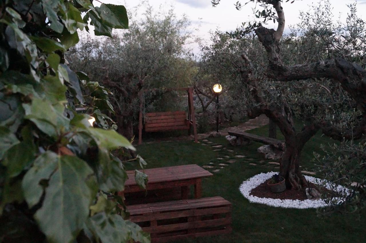 La Casa Del Nonno Bed & Breakfast Alberobello Dış mekan fotoğraf